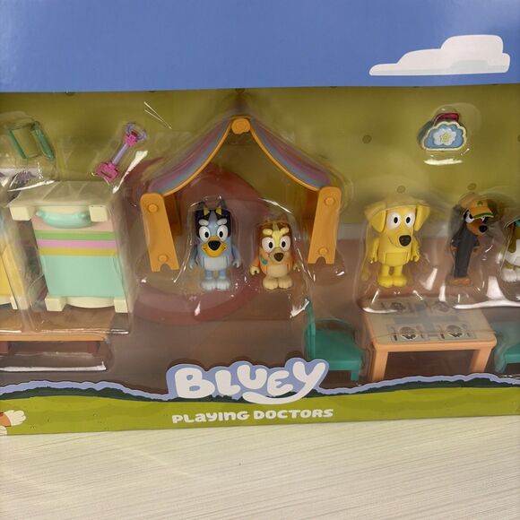 Bluey Playing Doctors Playset 3+ Bluey, Bingo Lucky Snickers & Honey NEW - Picture 5 of 8